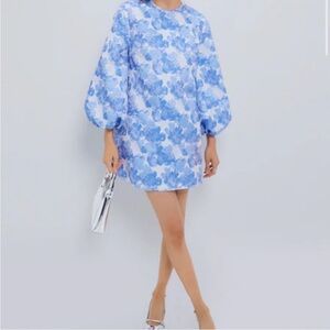 Hyacinth House Tuckernuck Pale Blue Jacquard Janie
Mini Dress